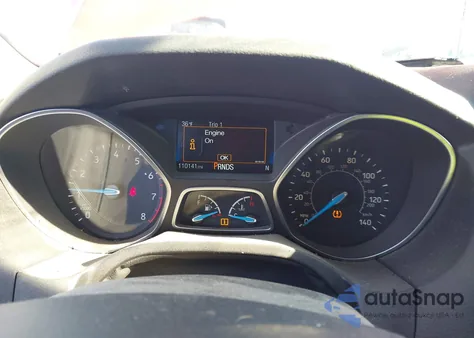 2016 Ford Focus Se z USA, uszkodzony, nr VIN 1FADP3K29GL319117